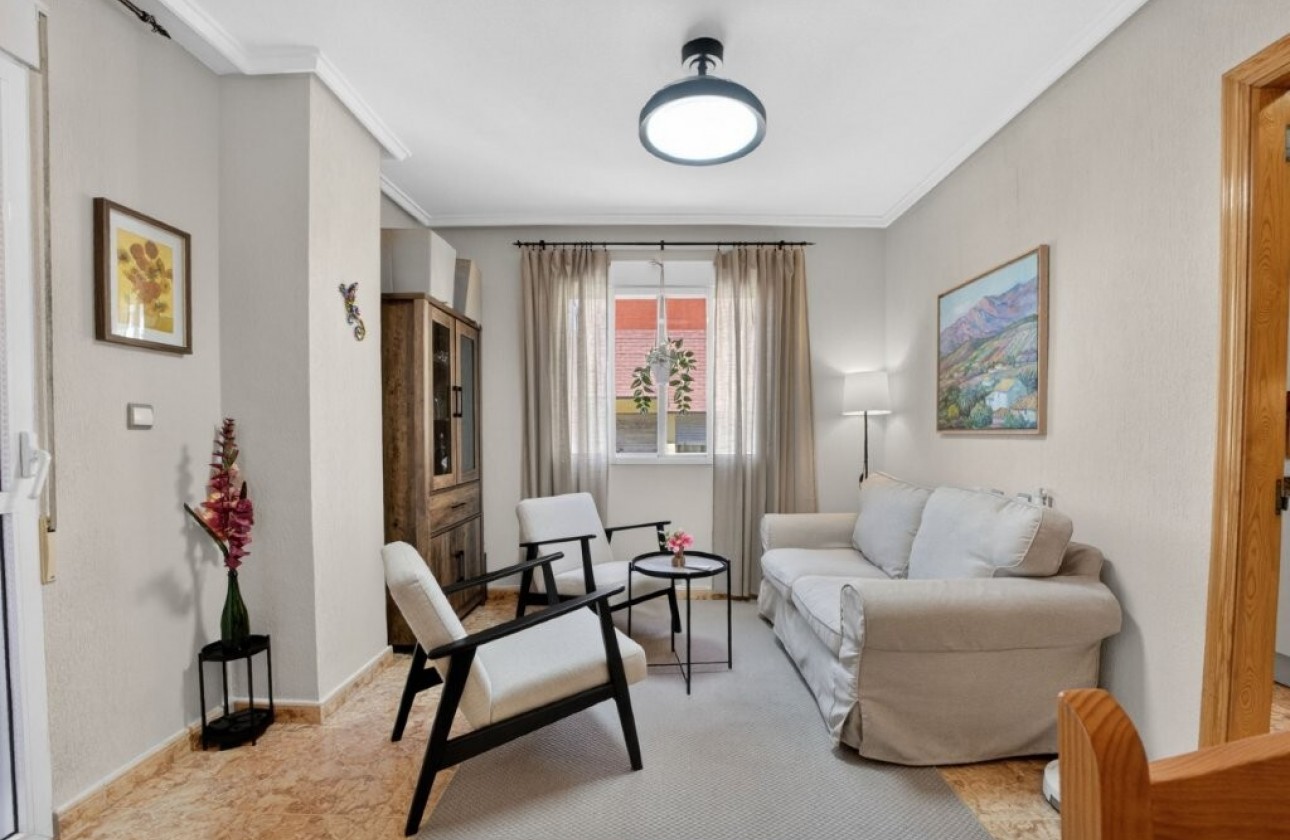 Resale - Apartment / flat - Torrevieja - Costa Blanca