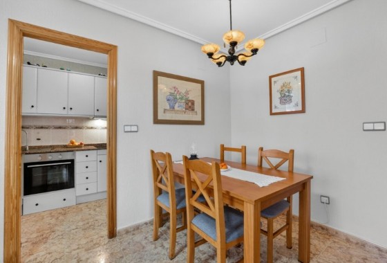 Resale - Apartment / flat - Torrevieja - Costa Blanca