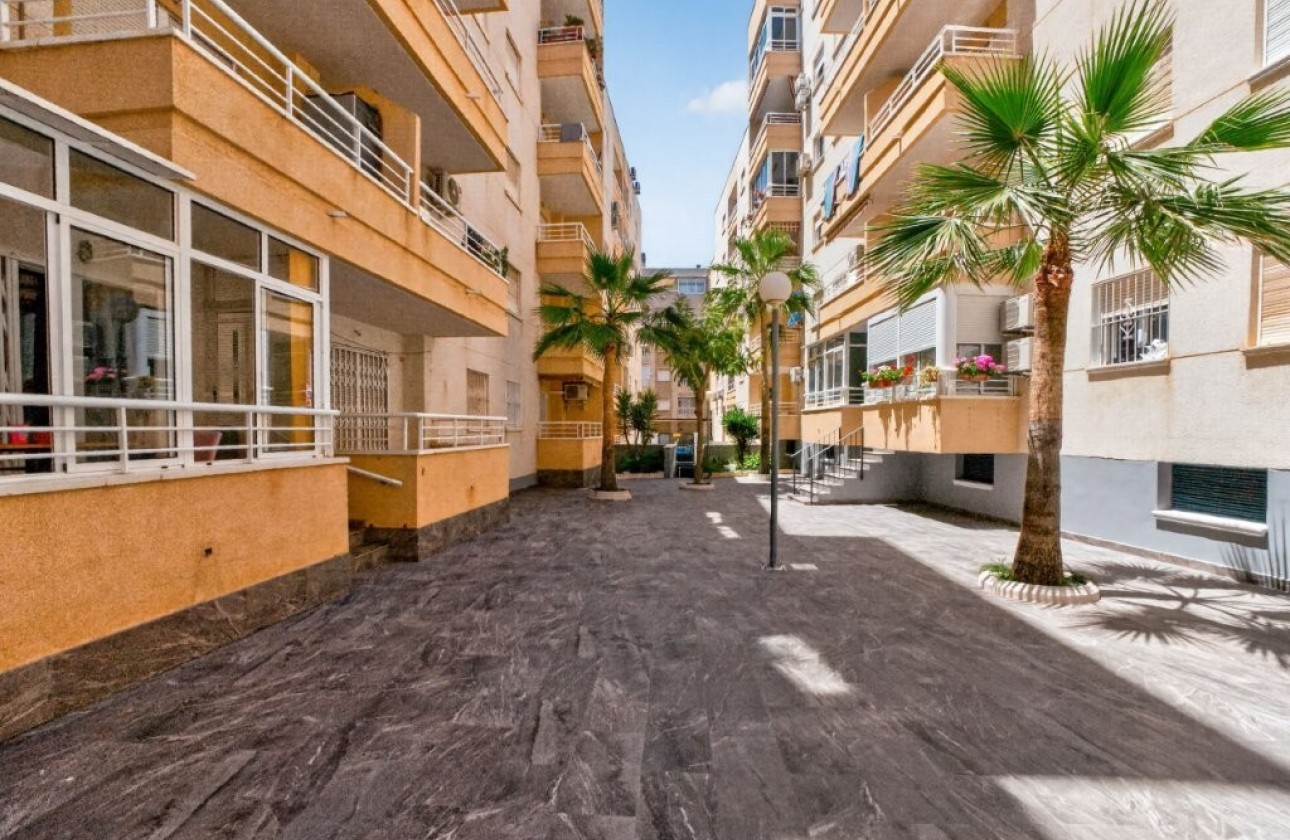 Reventa - Apartamento / piso - Torrevieja - Costa Blanca