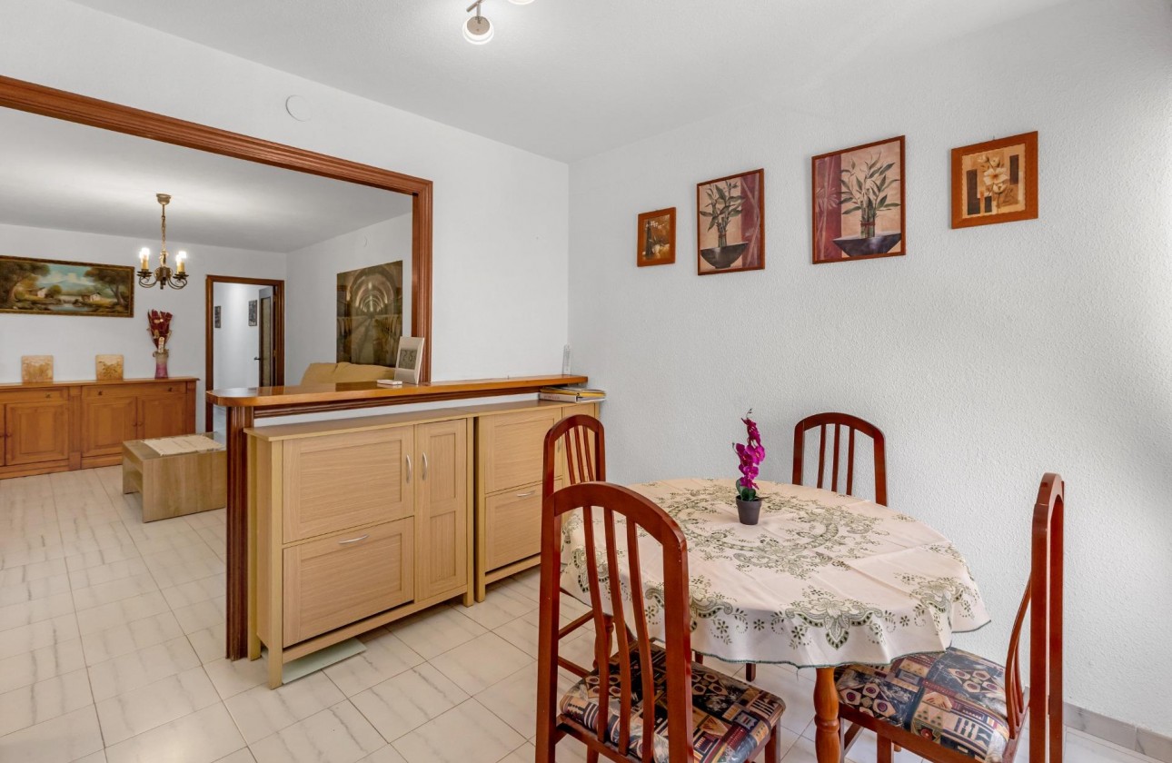 Resale - Bungalow - Torrevieja - Centro