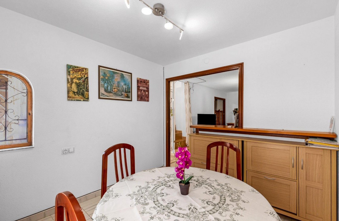 Resale - Bungalow - Torrevieja - Centro