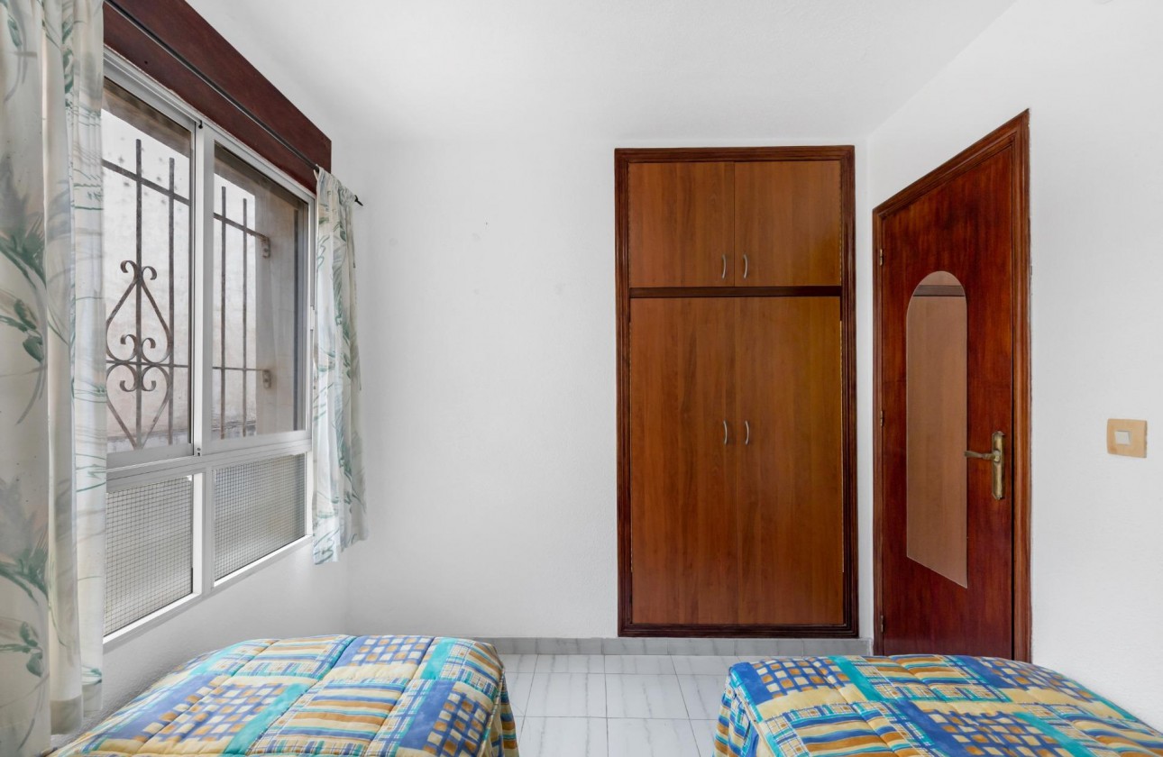 Resale - Bungalow - Torrevieja - Centro