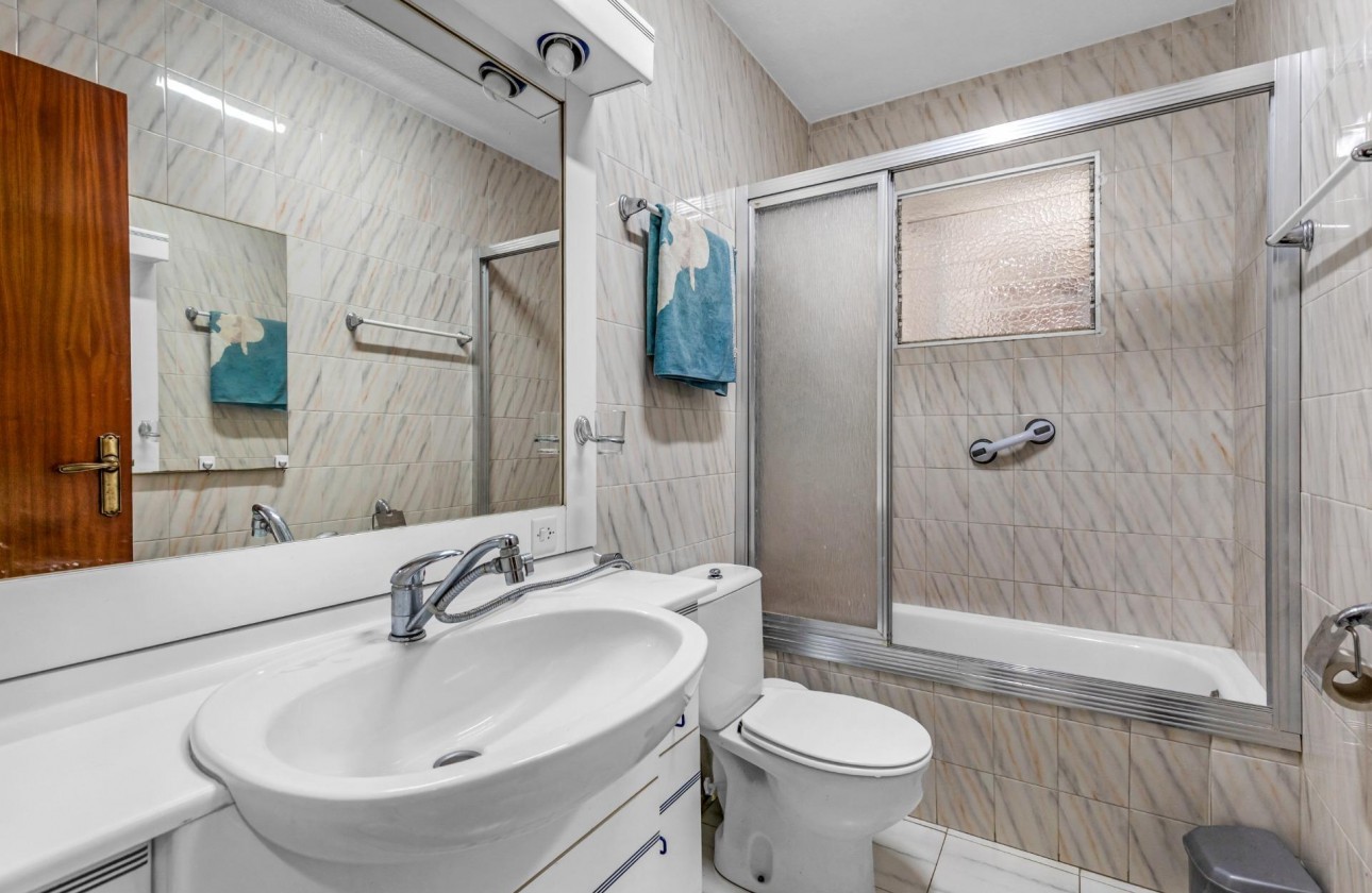 Resale - Bungalow - Torrevieja - Centro