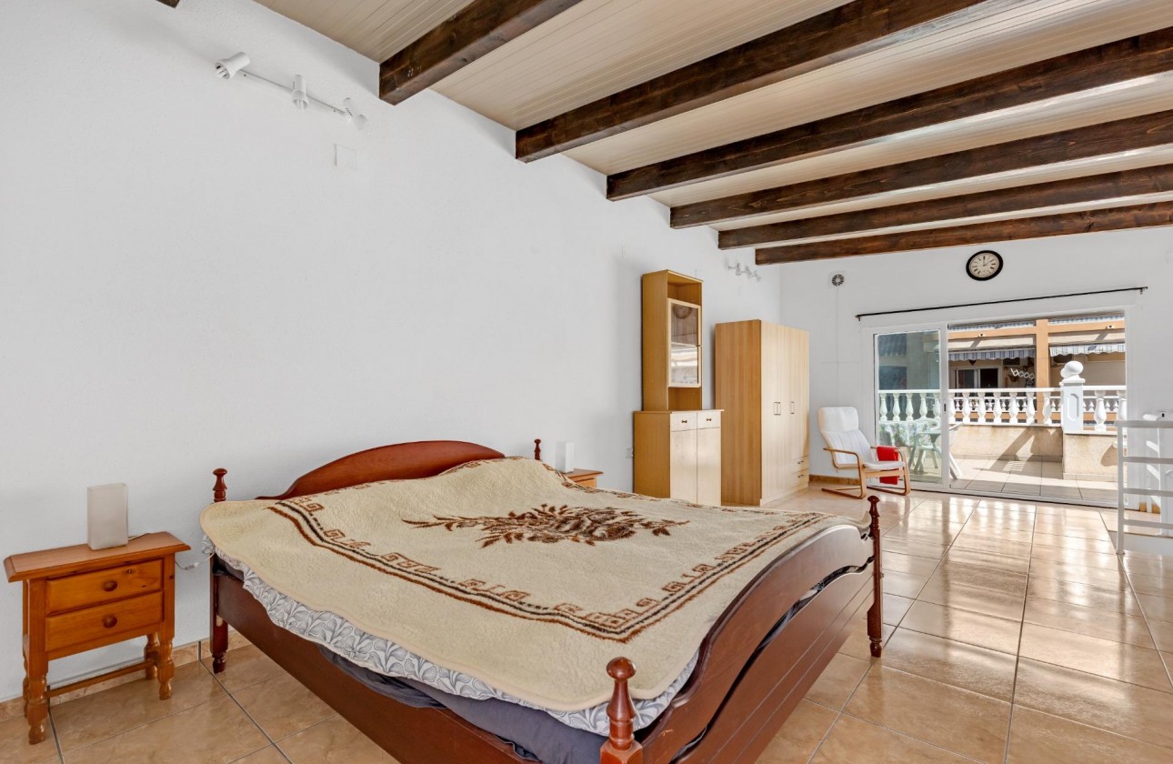 Resale - Bungalow - Torrevieja - Centro