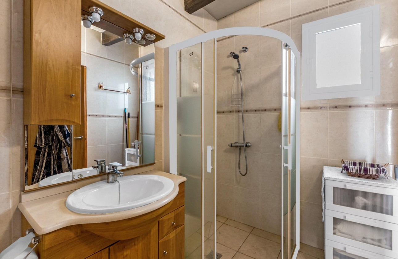 Resale - Bungalow - Torrevieja - Centro