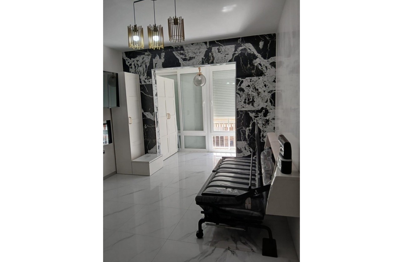 Revente - Appartement - Torrevieja - Centro