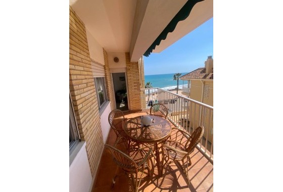 Resale - Apartment / flat - Pilar de la Horadada - La Torre de la Horadada