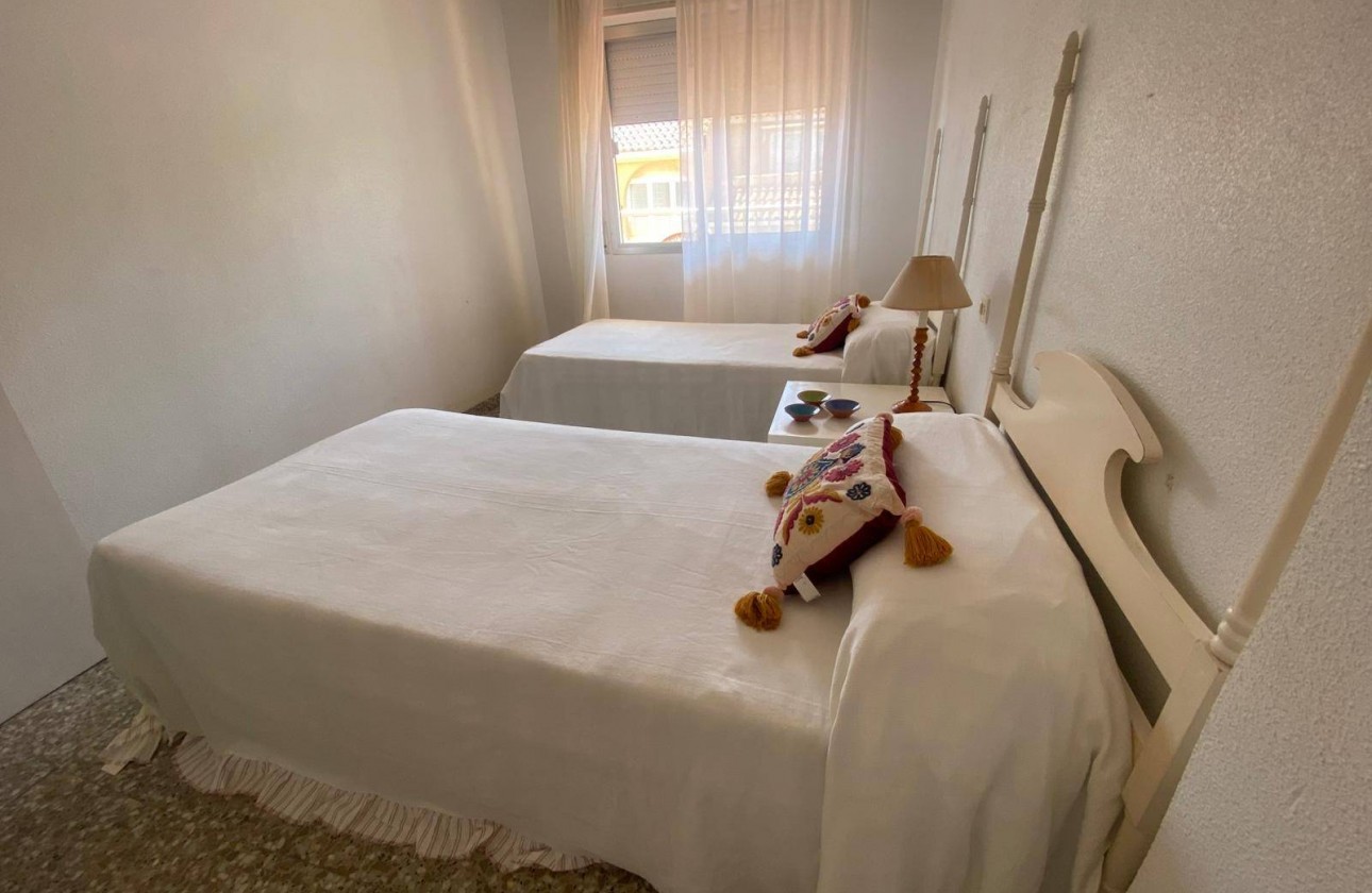 Resale - Apartment / flat - Pilar de la Horadada - La Torre de la Horadada
