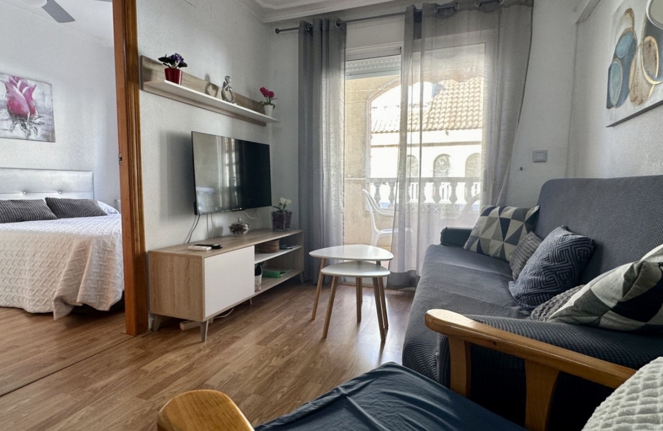 Resale - Apartment / flat - Torrevieja - Costa Blanca