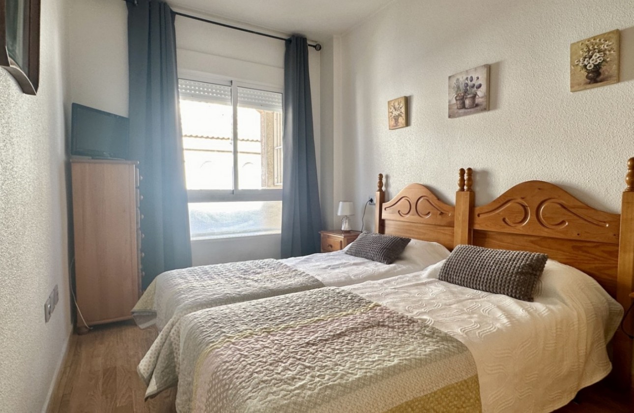 Resale - Apartment / flat - Torrevieja - Costa Blanca
