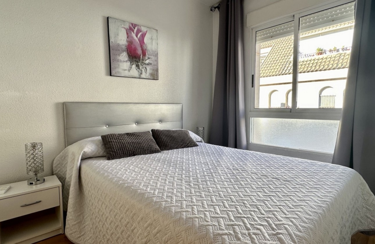 Resale - Apartment / flat - Torrevieja - Costa Blanca