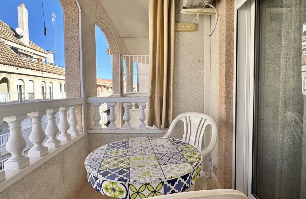 Resale - Apartment / flat - Torrevieja - Costa Blanca