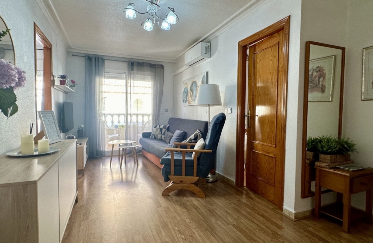 Resale - Apartment / flat - Torrevieja - Costa Blanca