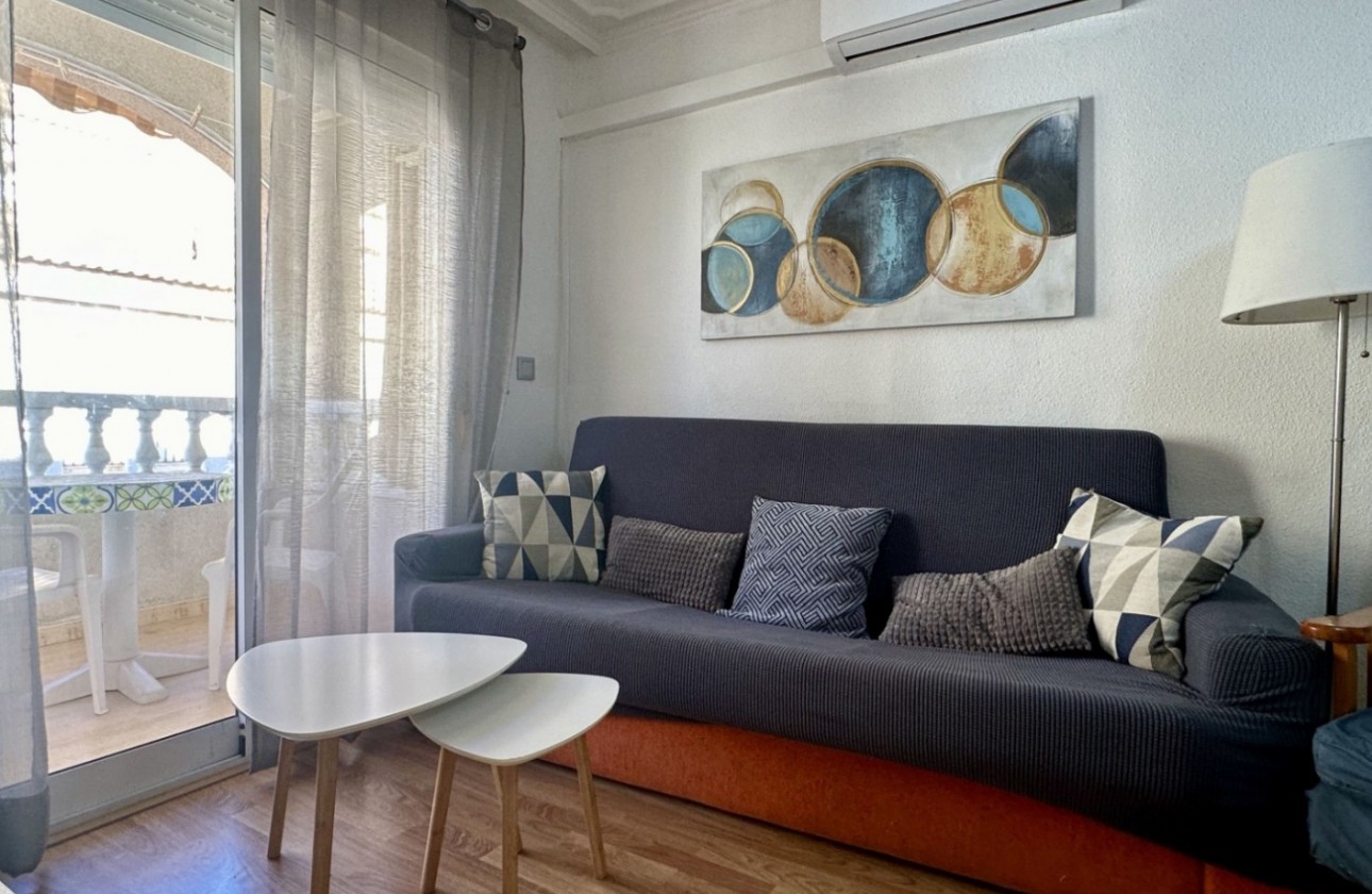 Resale - Apartment / flat - Torrevieja - Costa Blanca