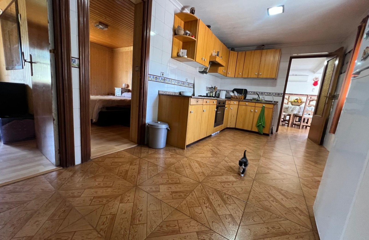 Reventa - Property - Algueña - Inland