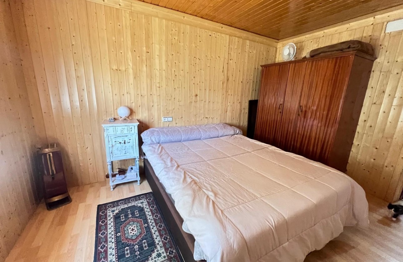 Reventa - Property - Algueña - Inland