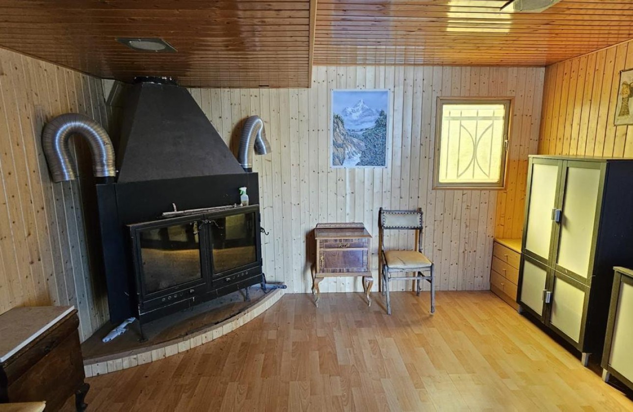 Reventa - Property - Algueña - Inland