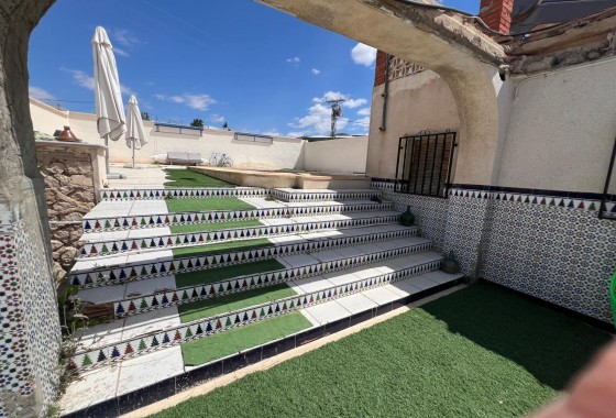 Reventa - Property - Algueña - Inland