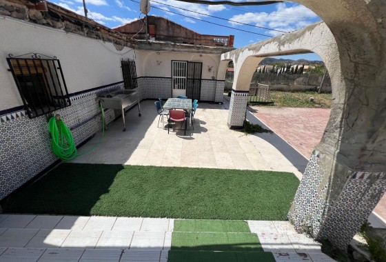 Reventa - Property - Algueña - Inland