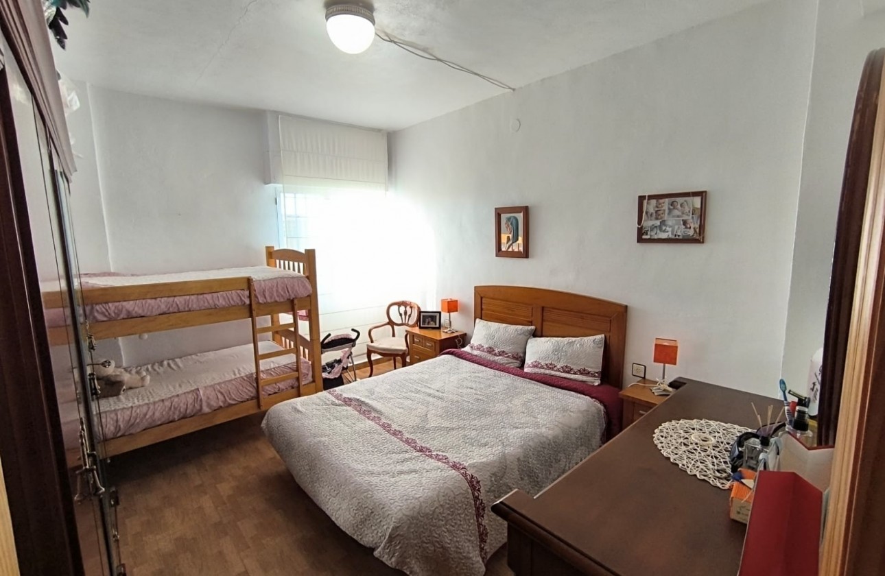 Revente - Property - Yecla - Inland