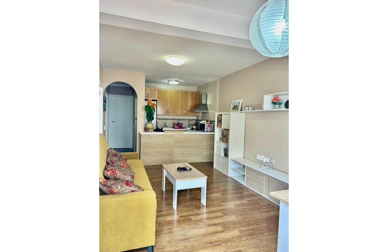 Resale - Apartment / flat - Torrevieja - Sector 25
