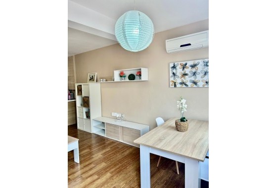Resale - Apartment / flat - Torrevieja - Sector 25