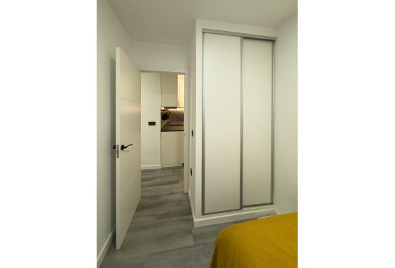 Resale - Apartment / flat - Torrevieja - Centro