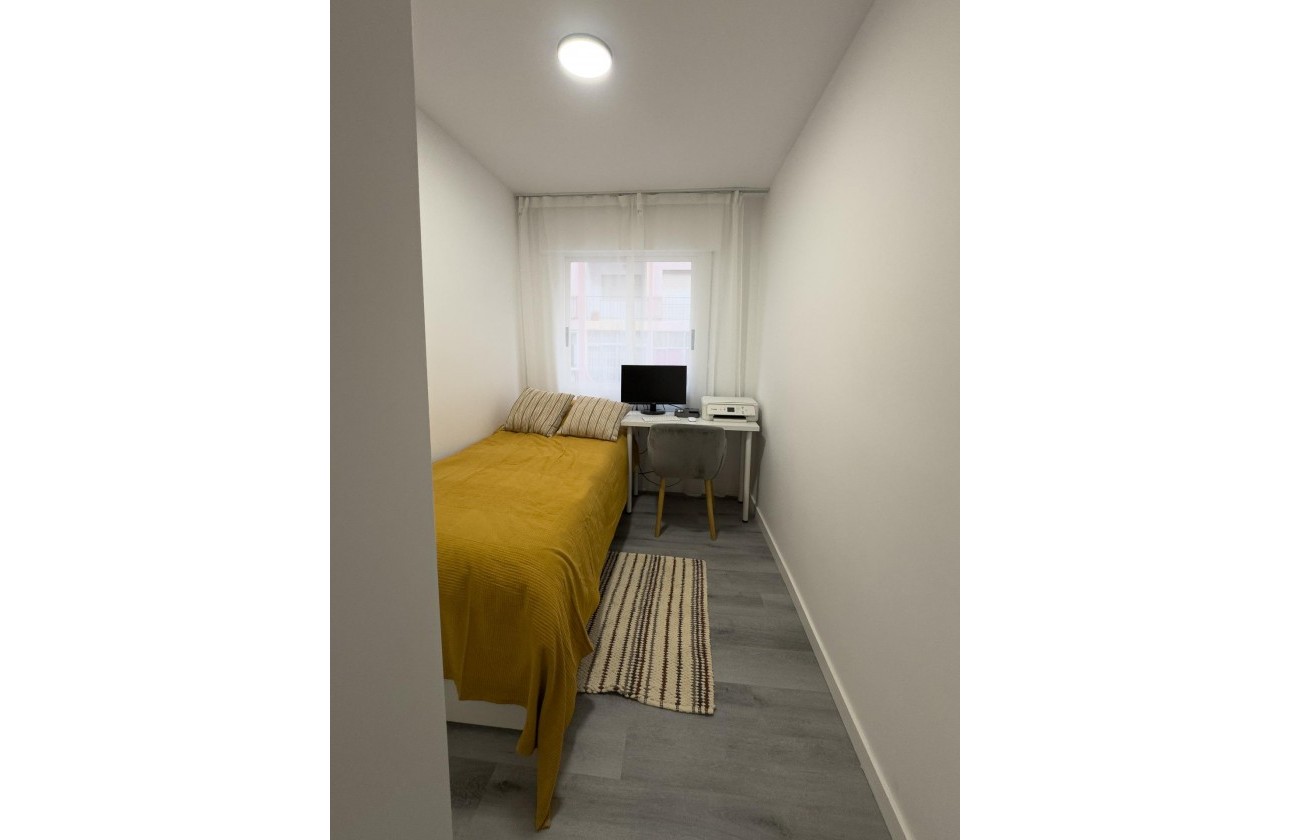 Revente - Appartement - Torrevieja - Centro