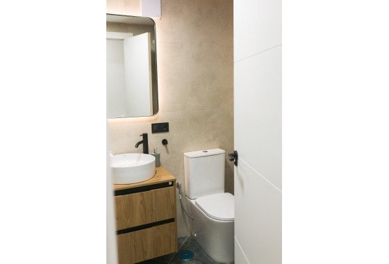 Resale - Apartment / flat - Torrevieja - Centro