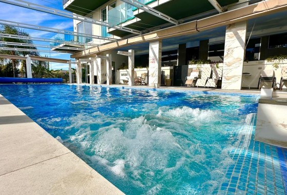 Resale - Apartment / flat - Finestrat