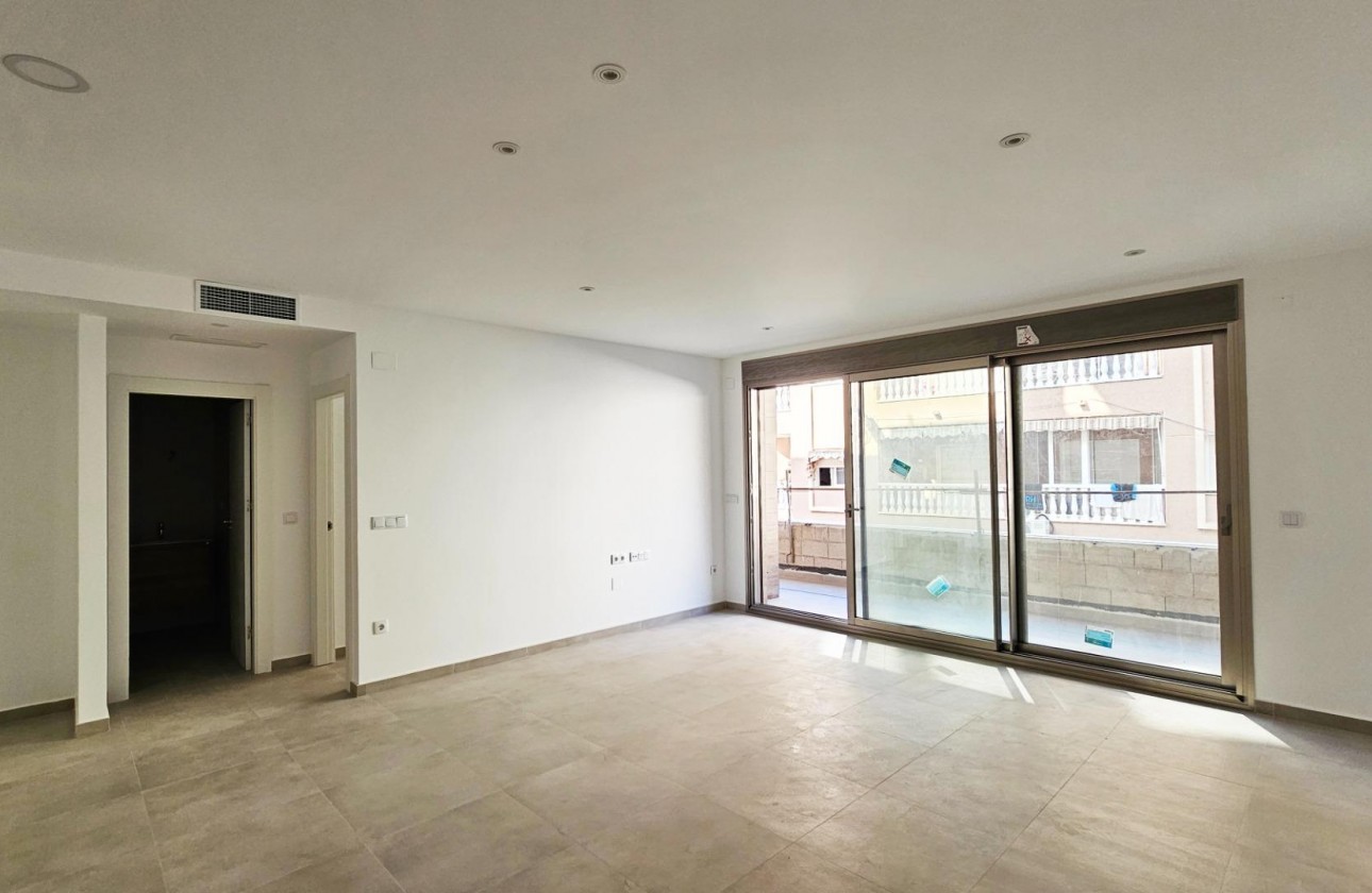 Reventa - Apartamento / piso - Torrevieja - Paseo maritimo