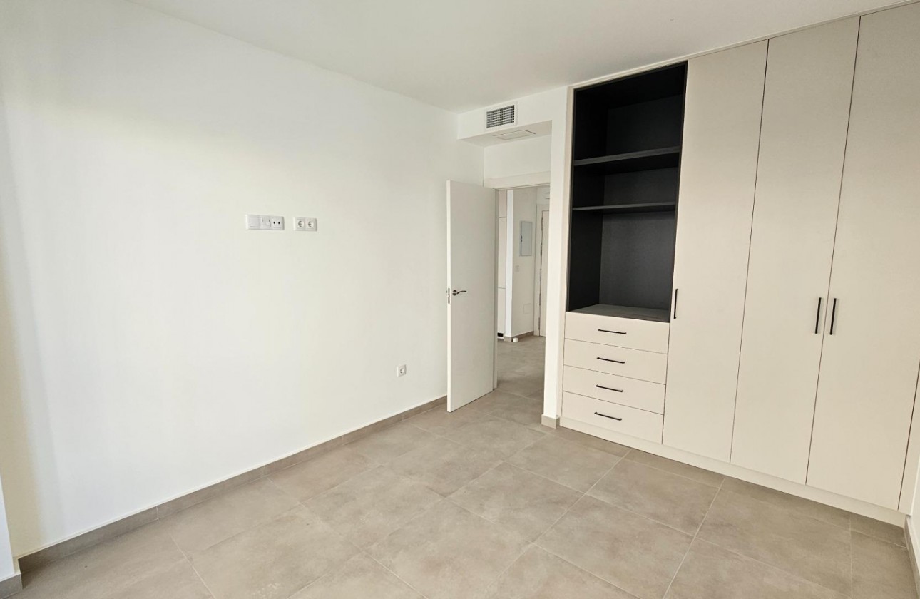 Reventa - Apartamento / piso - Torrevieja - Paseo maritimo