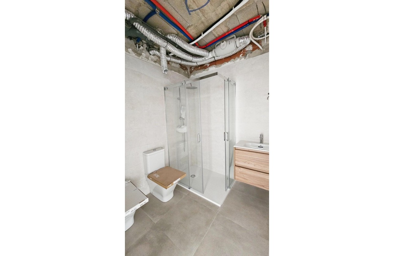 Reventa - Apartamento / piso - Torrevieja - Paseo maritimo