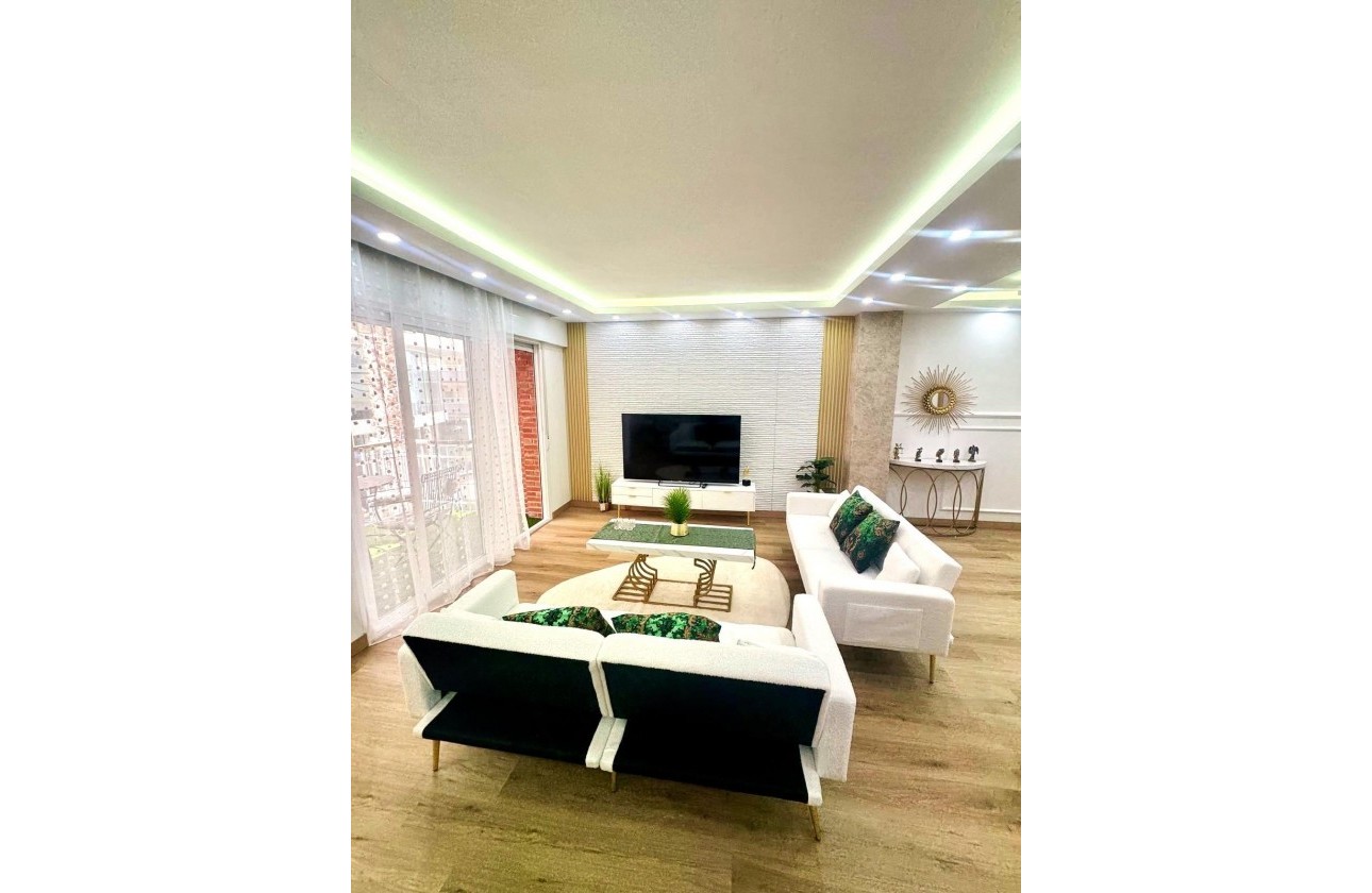 Revente - Appartement - Torrevieja - Centro - Muelle Pesquero