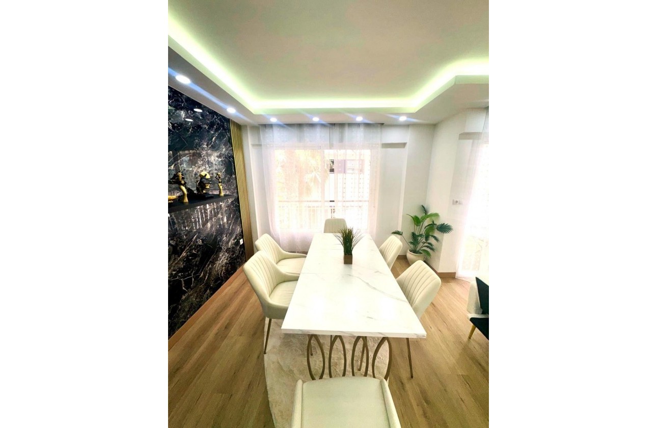 Revente - Appartement - Torrevieja - Centro - Muelle Pesquero
