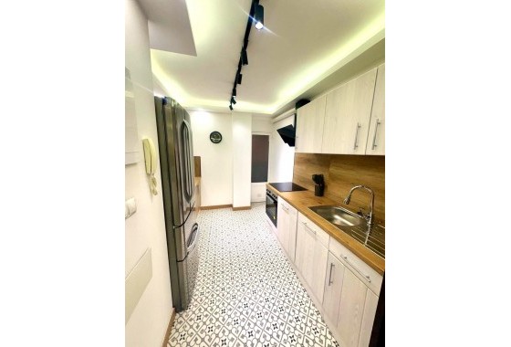 Revente - Appartement - Torrevieja - Centro - Muelle Pesquero