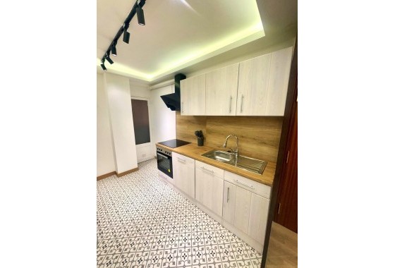 Revente - Appartement - Torrevieja - Centro - Muelle Pesquero