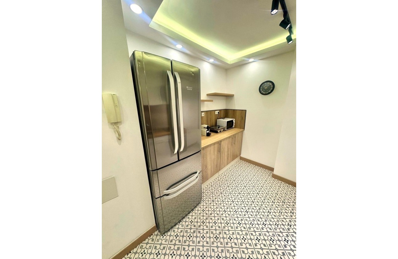 Revente - Appartement - Torrevieja - Centro - Muelle Pesquero