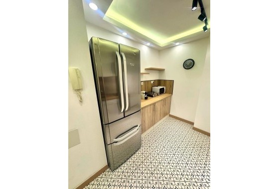 Revente - Appartement - Torrevieja - Centro - Muelle Pesquero