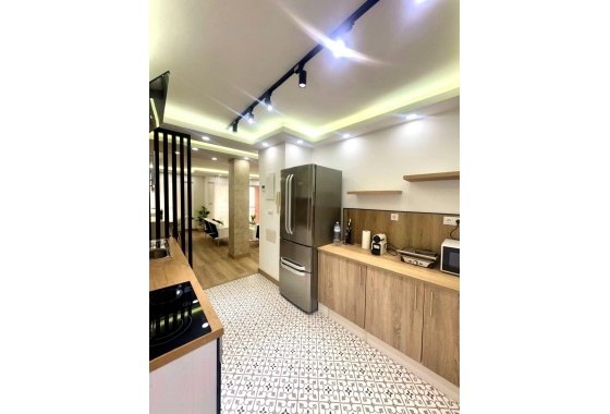 Revente - Appartement - Torrevieja - Centro - Muelle Pesquero