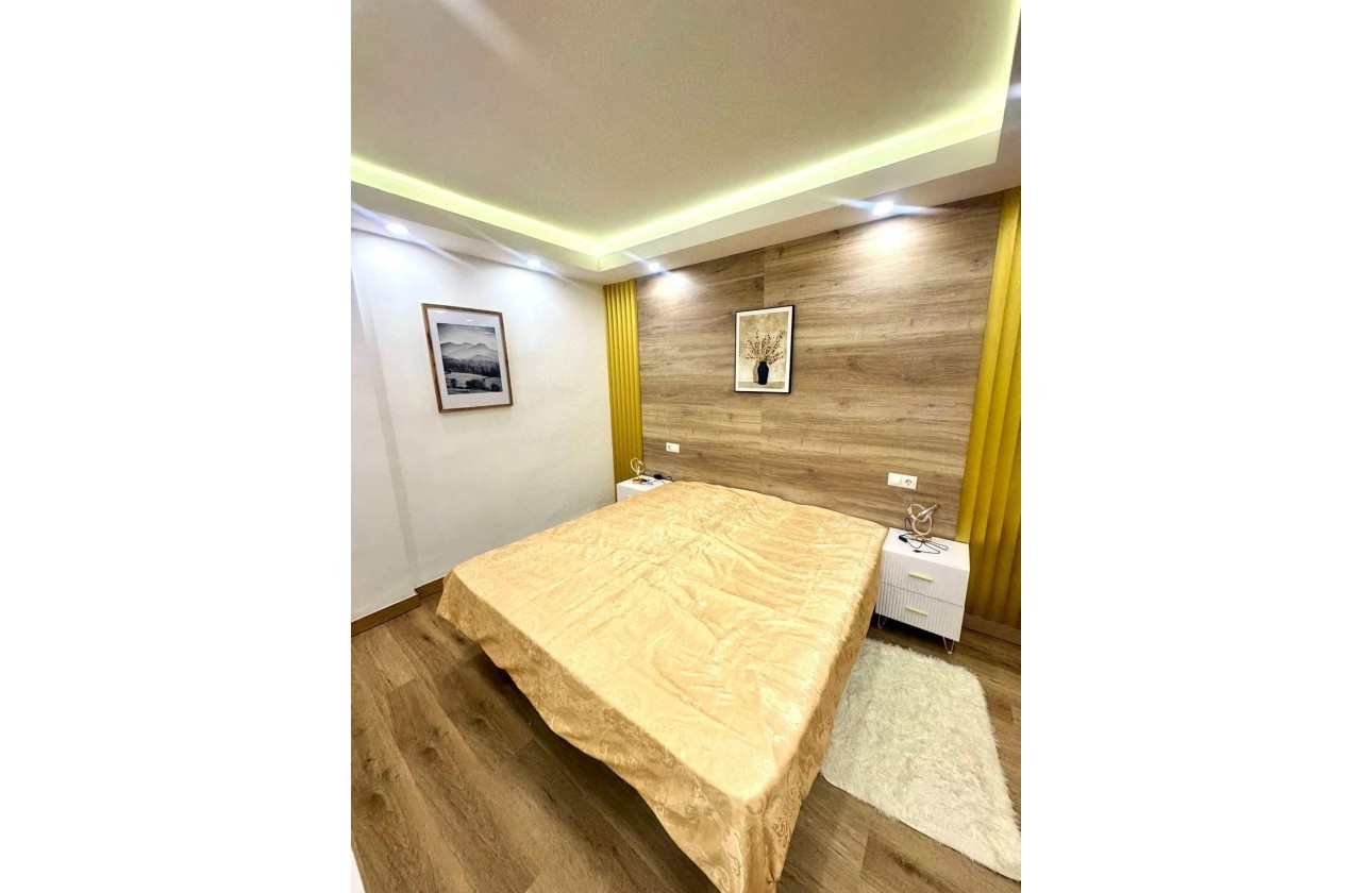 Revente - Appartement - Torrevieja - Centro - Muelle Pesquero