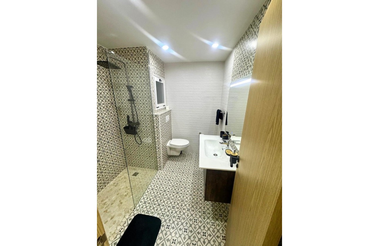Revente - Appartement - Torrevieja - Centro - Muelle Pesquero
