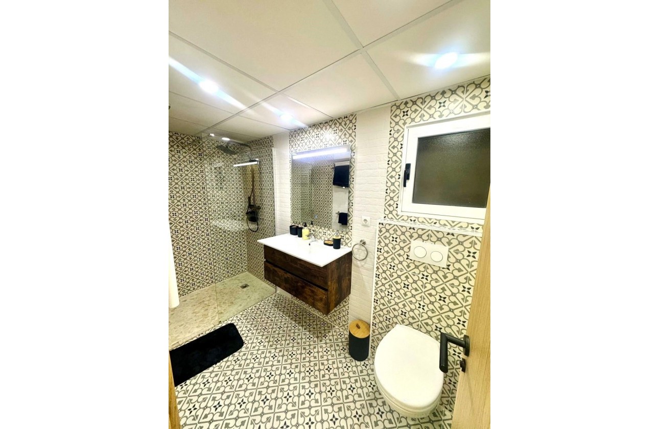 Revente - Appartement - Torrevieja - Centro - Muelle Pesquero