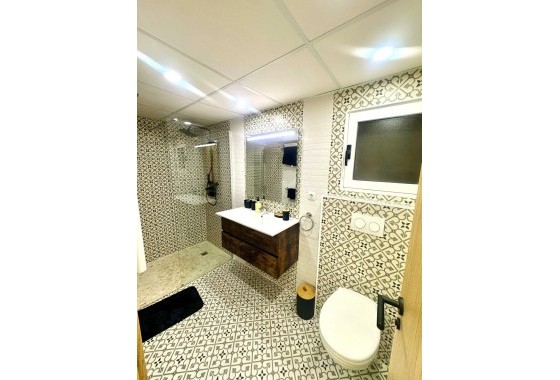 Revente - Appartement - Torrevieja - Centro - Muelle Pesquero