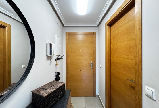 Resale - Apartment / flat - Torrevieja - Playa del Cura