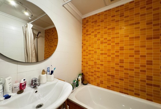 Resale - Apartment / flat - Torrevieja - Playa del Cura