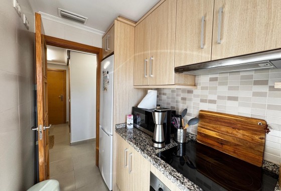Resale - Apartment / flat - Torrevieja - Playa del Cura