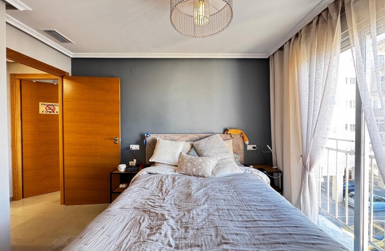 Resale - Apartment / flat - Torrevieja - Playa del Cura