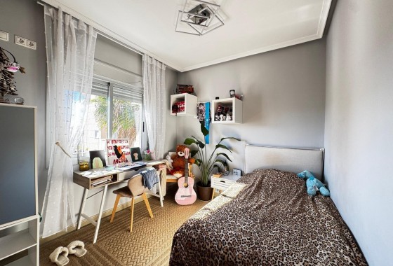 Resale - Apartment / flat - Torrevieja - Playa del Cura