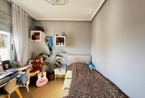 Resale - Apartment / flat - Torrevieja - Playa del Cura